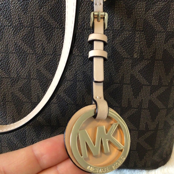 100% Autenthic Michael Kors Jet Set Medium Tote - Picture 12 of 15